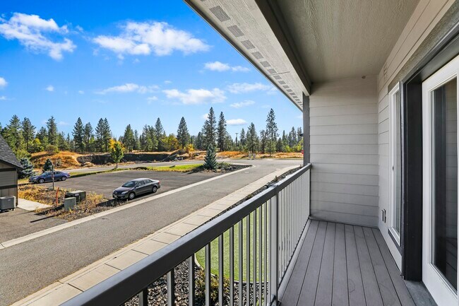 Building Photo - 153 S Alki Ln