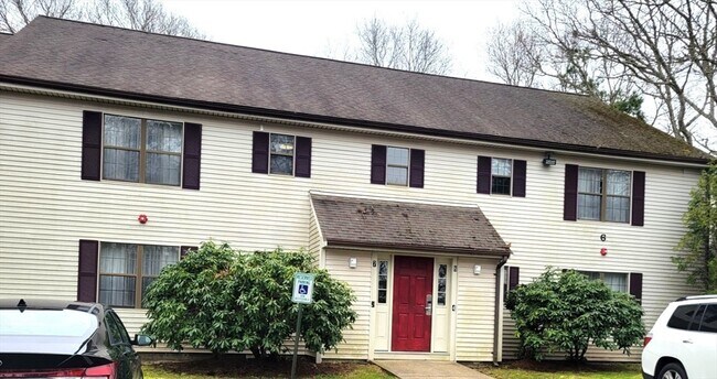 Building Photo - 141 Great Neck Rd S