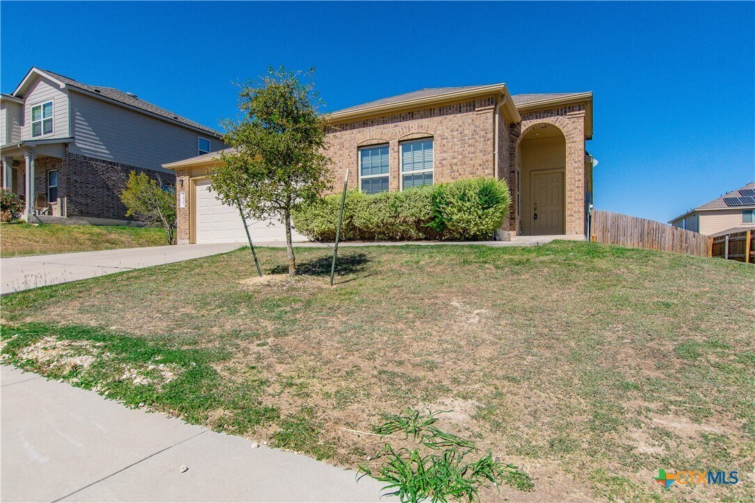 Primary Photo - 3903 Endicott Dr