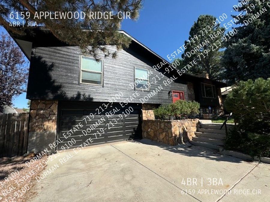 Primary Photo - Amazing 4 Bedroom Home In A Secluded Neigh...
