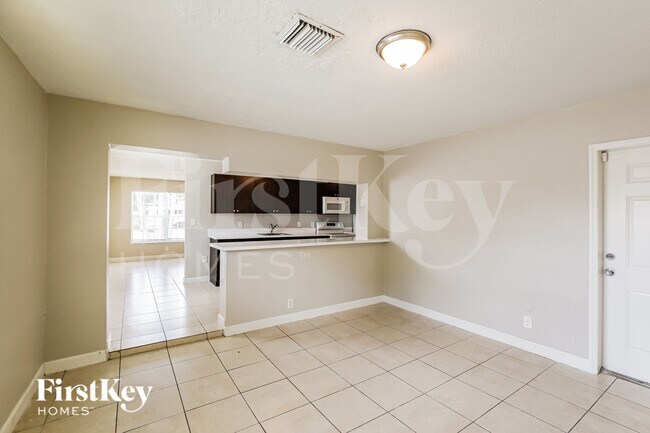 Foto del edificio - 5980 NW 24th Ct
