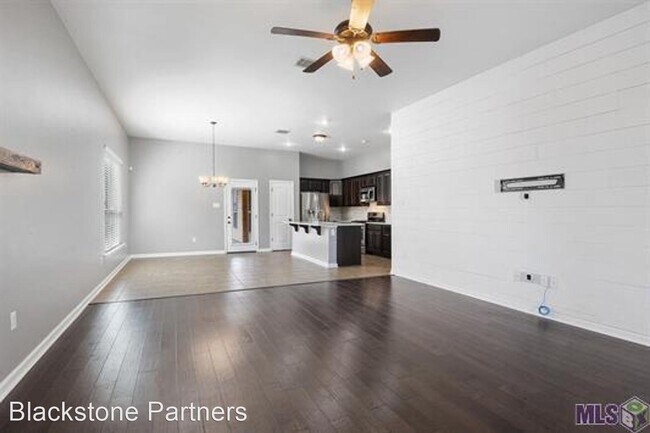 Building Photo - 3 br, 2 bath House - 37299 Brigantines Ave