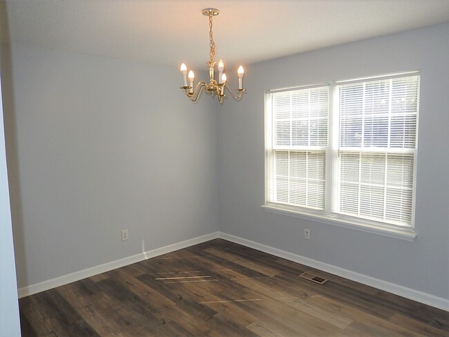 Foto del edificio - 2605 Lynn Rd