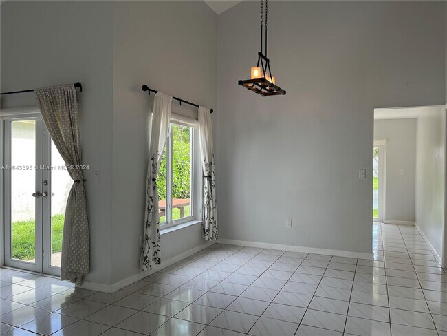 Foto del edificio - 595 Abingdon Way