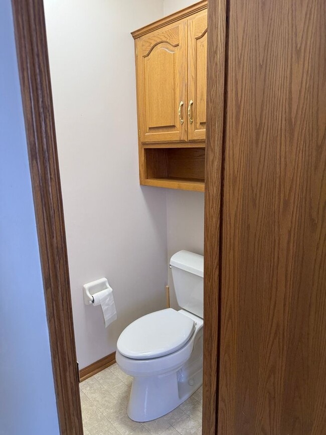 Photo - 2110 John St House