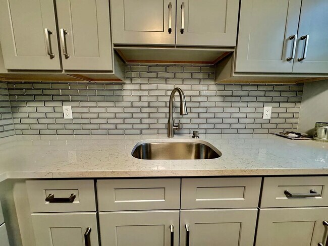 Foto del edificio - 29 Lee Ct