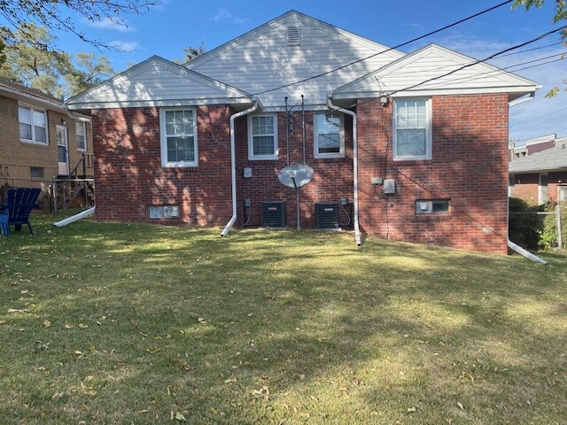 Backyard - 4605 Wakeley St