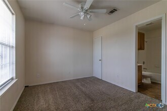 Building Photo - 5710 Greengate Dr