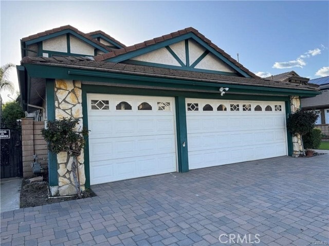 Building Photo - 5139 Via Del Valle St