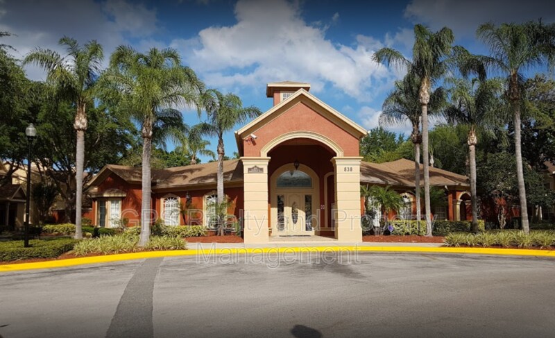 Foto principal - 843 Grand Regency Pointe