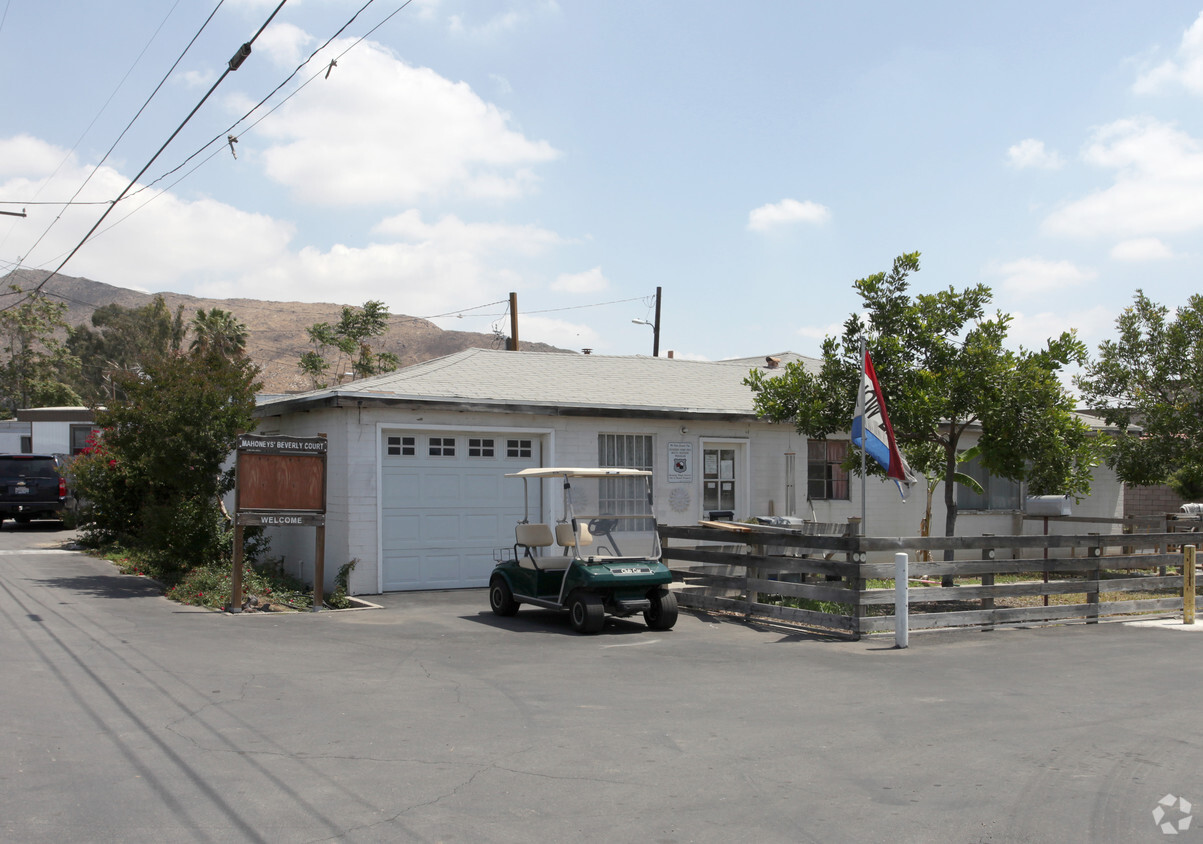 Foto del edificio - Beverly Court Mobile Home Park