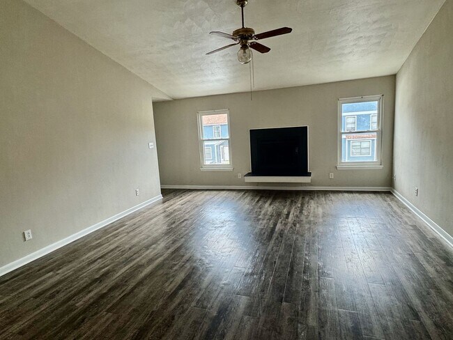 Foto del edificio - 1BR Condo on Shore Drive Close to Little C...