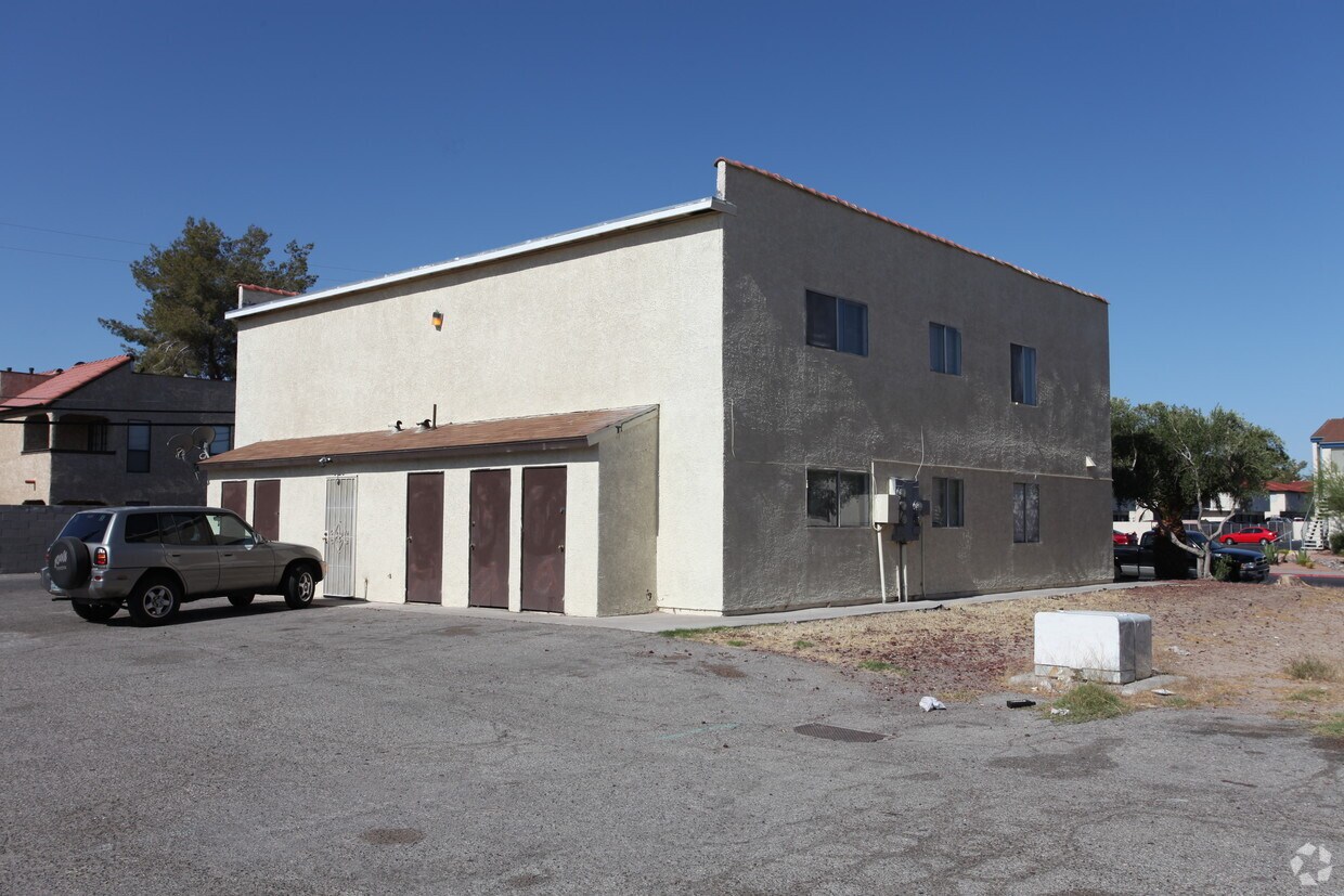Foto del edificio - 5240 Escondido St