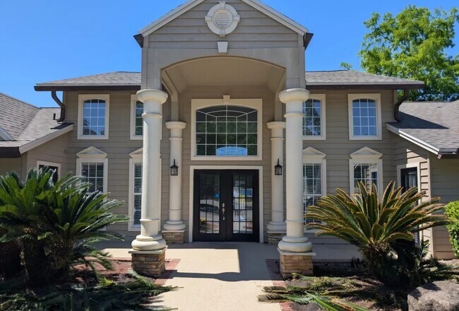 Foto del edificio - 10200 Belle Rive Blvd