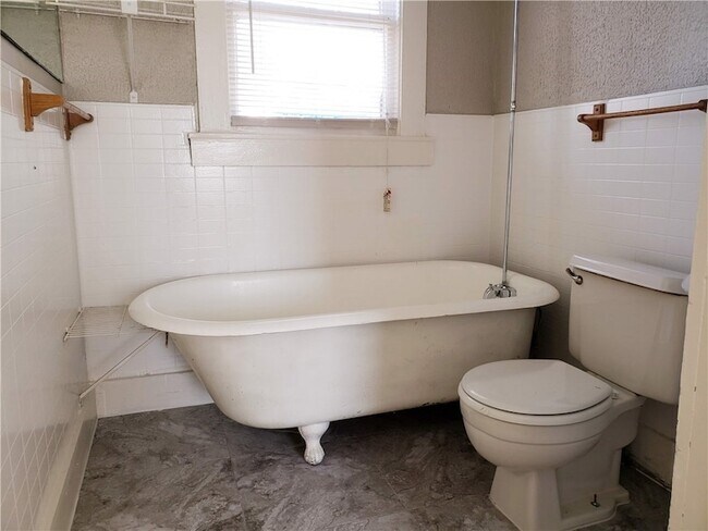 Foto del edificio - 402 N Augusta St