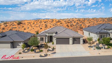 Building Photo - 823 N Sandy Talus Dr