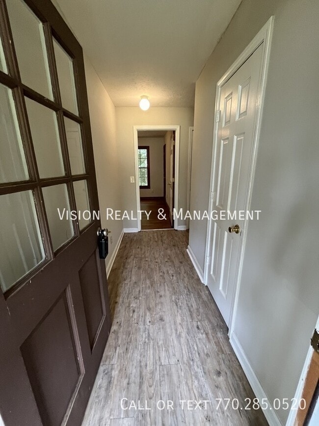 Building Photo - 55 S Greenwood Dr