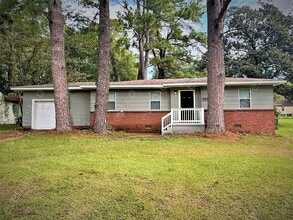 Building Photo - 1042 Winn St