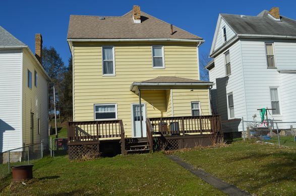 Building Photo - 818 Gaston Ave