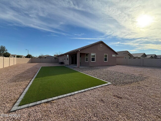 Building Photo - 2372 E Dust Devil Dr