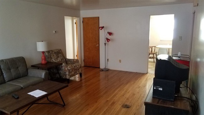 Building Photo - 4209 Sussex Dr