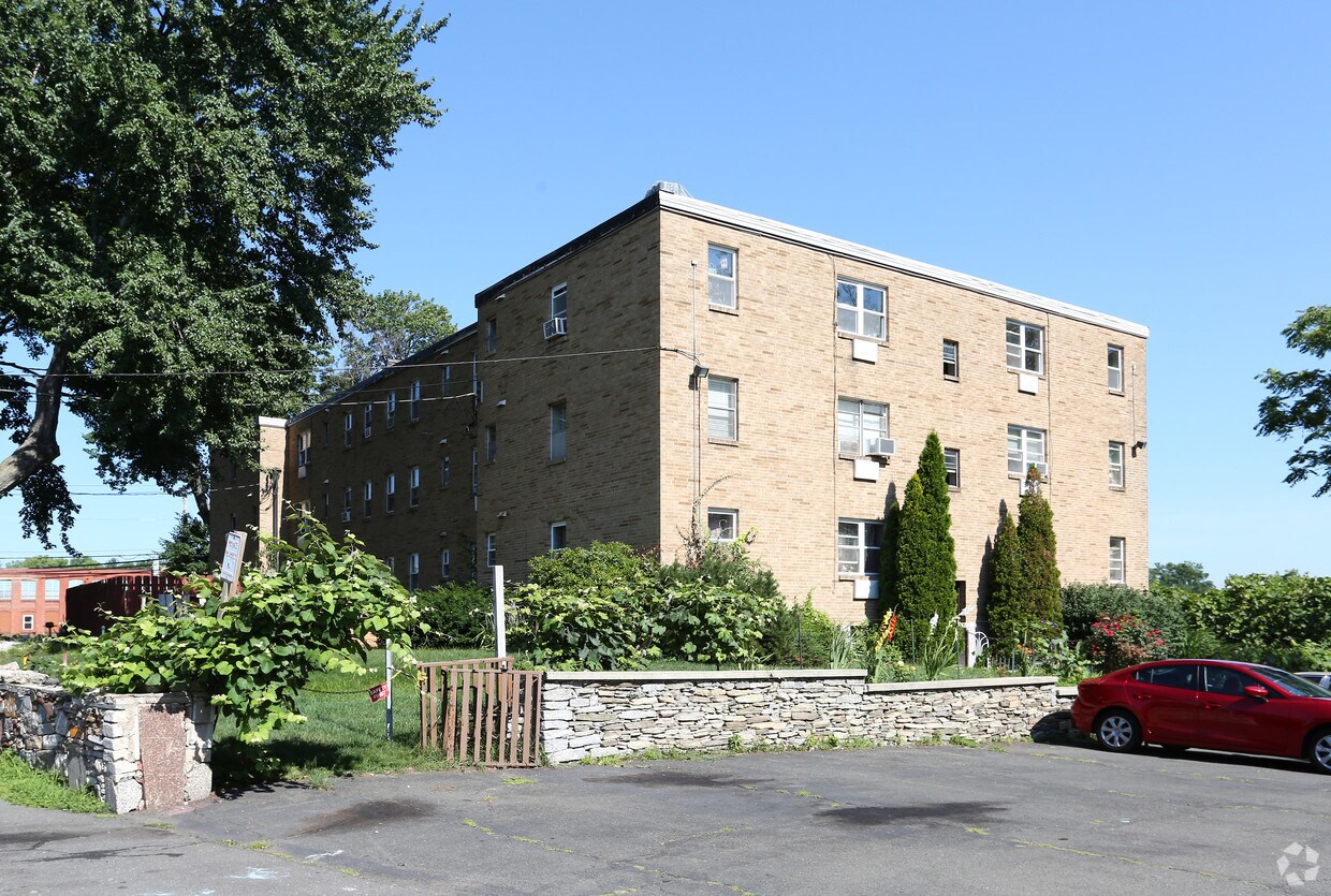 Building Photo - 48 South St