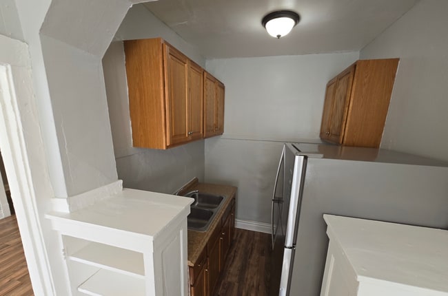 Building Photo - 4751 N Monticello Ave