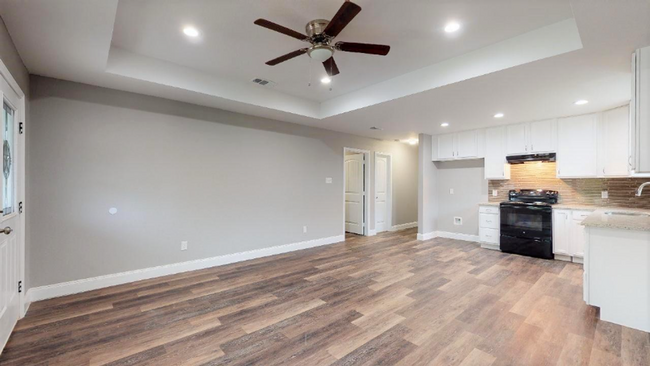 Building Photo - 3208 Bourland St