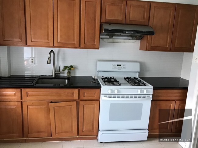 Foto del edificio - 5021 67th St