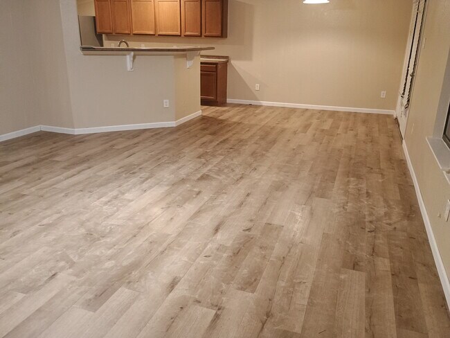 Foto del edificio - 2200 Weiss Ln