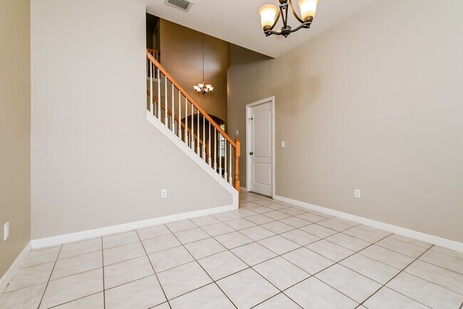 Building Photo - 9826 White Barn Way