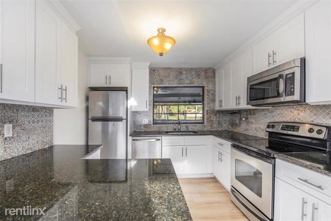 Building Photo - 3 br, 2 bath House - 10341 Rosemount Dr