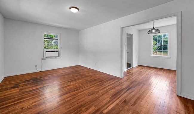 Building Photo - Charming 2BD 1BA Home in Waco - Available in April!