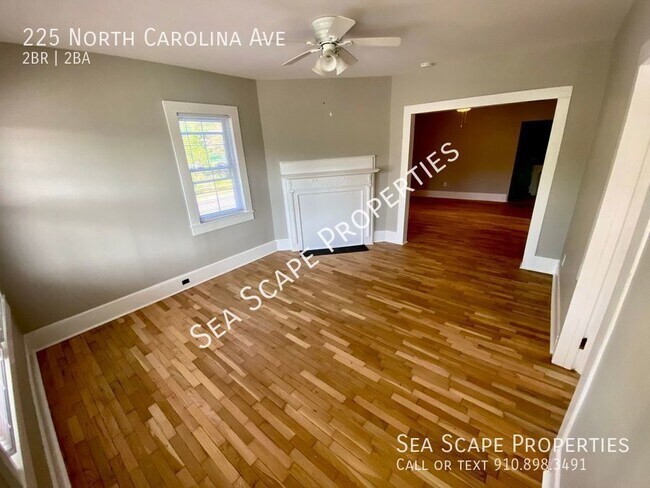 Building Photo - *First Month Special* renovated 2 bed/2 ba...