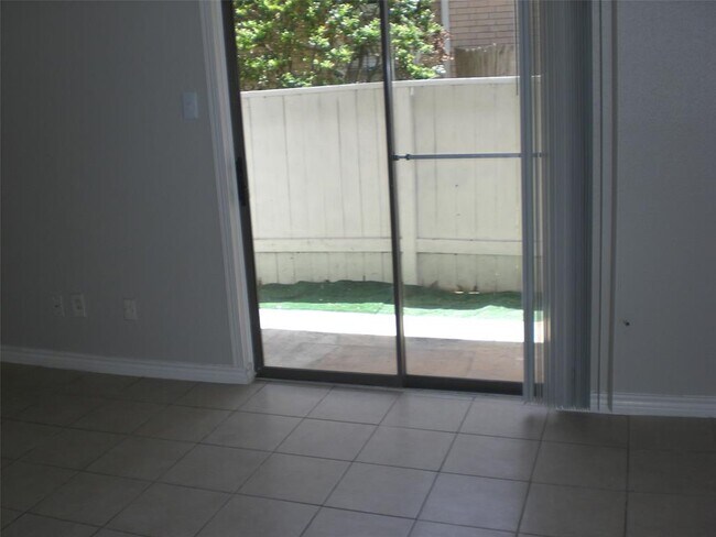 Foto del edificio - 12660 Ashford Point Dr