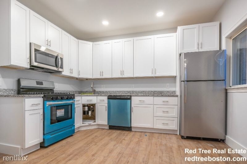 Foto principal - 218 Bennington St