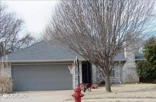 Foto principal - 601 Coopers Hawk Dr