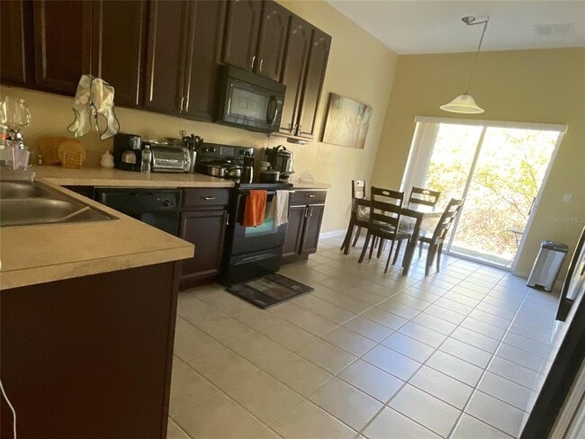 Building Photo - 12001 Great Commission Way