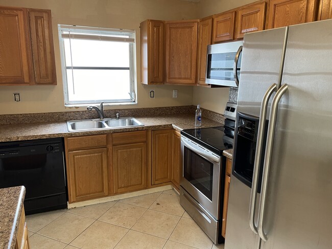 Kitchen - 10151 NW 35th St