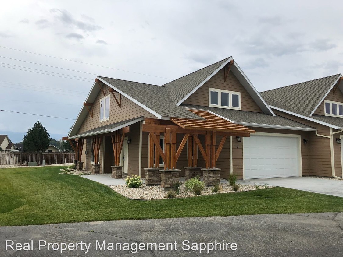 3 br, 3 bath House 10 Lone Pine Trail House Rental in Hamilton, MT