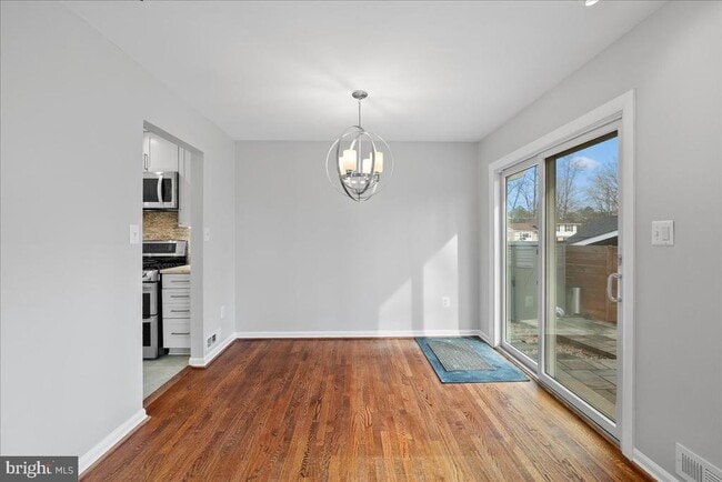 Foto del edificio - 7845 Brompton St