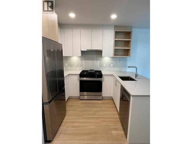 Photo du bâtiment - 723-723 Grover Ave