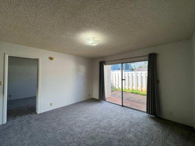 Building Photo - 665s