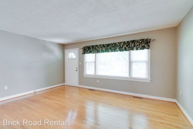 Building Photo - 3 br, 1 bath House - 8406 Holly Hill Rd
