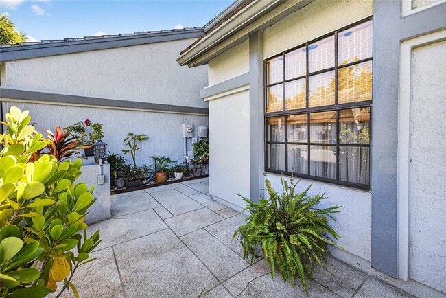 Foto del edificio - 4180 Brentwood Park Cir