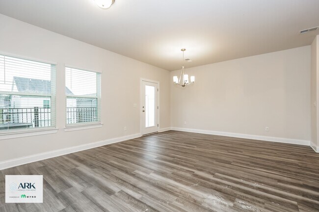 Foto del edificio - 819 Arrington Wy