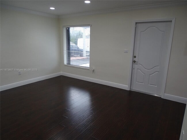 Foto del edificio - 4530 NW 2nd Terrace