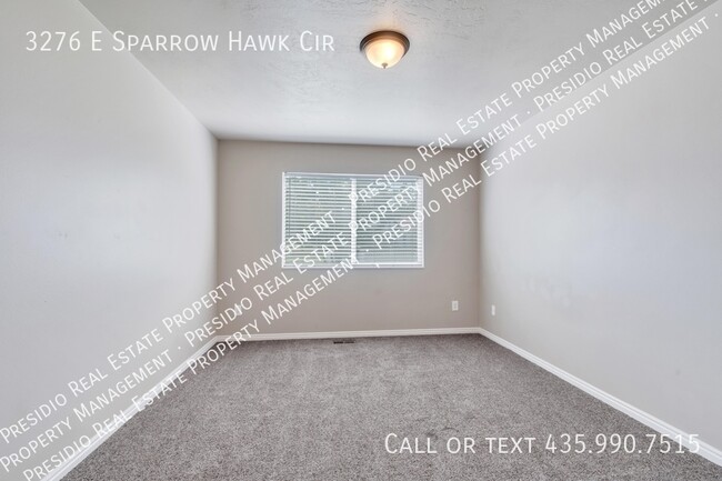 Foto del edificio - 3276 E Sparrow Hawk Cir