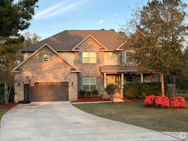 Building Photo - 68 Hemingway Ln