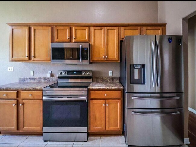 Foto del edificio - 3 Bedroom Single Family Home in Cantonment
